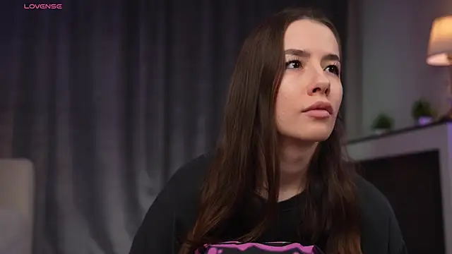 Amely Young online show from April 21, 2:26 am