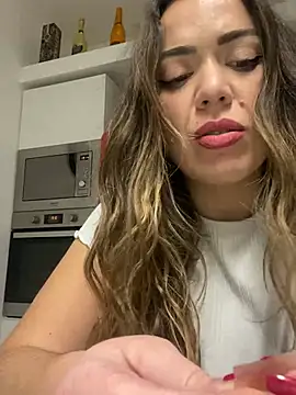 EvaLoReCouple online show from December 9, 6:14 pm