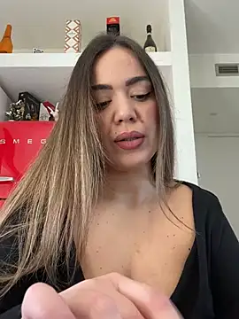 EvaLoReCouple online show from December 20, 10:16 am