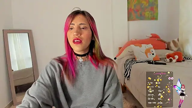 linnie  online show from January 26, 11:17 am