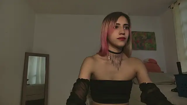 linnie  online show from March 8, 11:07 pm