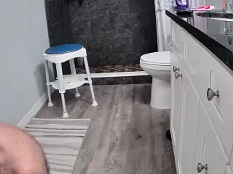 Snapshot of lou63ponce chatting on March 7, 3:28 pm lou63ponce online show from March 7, 3:28 pm