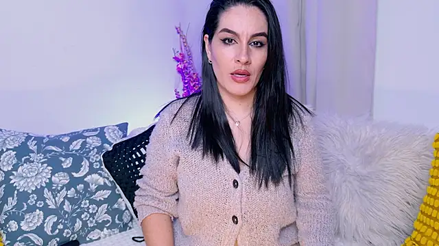 Pamela Rosal online show from October 1, 11:33 pm