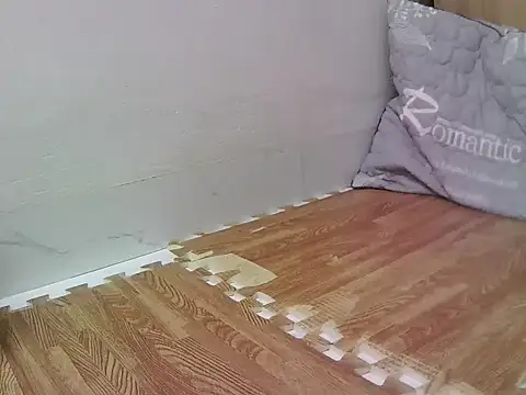 Snapshot of -SingleMom- chatting on September 22, 4:03 am -SingleMom- online show from September 22, 4:03 am