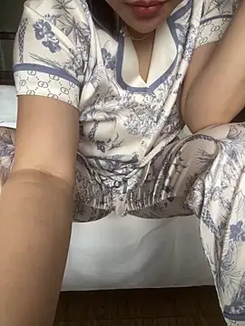 -SingleMom- online show from November 9, 12:53 am