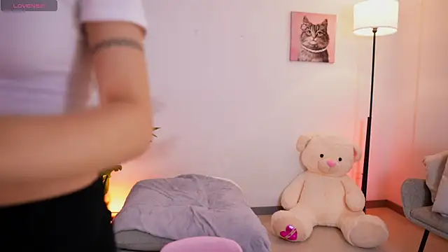 Angeeel  online show from December 17, 4:07 am