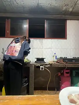 Snapshot of Hellen_111 chatting on December 3, 11:33 am Hellen 111 online show from December 3, 11:33 am