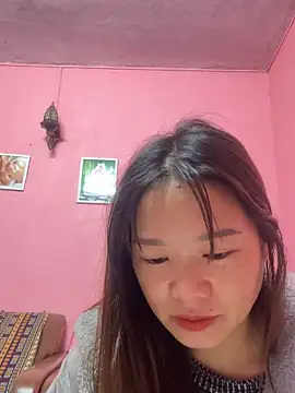 Snapshot of Hellen_111 chatting on December 6, 1:29 am Hellen 111 online show from December 6, 1:29 am