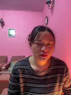 Snapshot of Hellen_111 chatting on December 23, 2:50 pm Hellen 111 online show from December 23, 2:50 pm