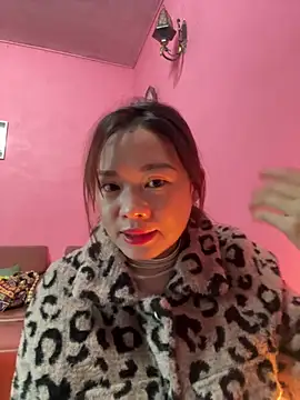 Snapshot of Hellen_111 chatting on December 28, 7:33 am Hellen 111 online show from December 28, 7:33 am