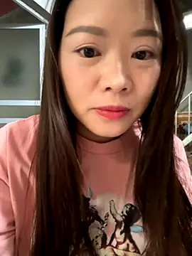 Snapshot of Hellen_111 chatting on October 27, 3:21 am Hellen 111 online show from October 27, 3:21 am