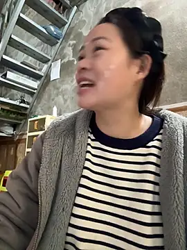 Snapshot of Hellen_111 chatting on November 25, 4:45 am Hellen 111 online show from November 25, 4:45 am