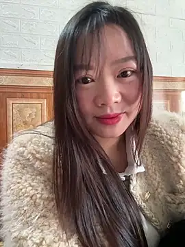 Snapshot of Hellen_111 chatting on December 15, 3:55 am Hellen 111 online show from December 15, 3:55 am