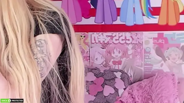 Joy Barker online show from April 14, 3:23 am