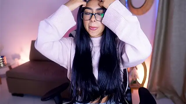 Sara albrecht online show from December 20, 12:49 pm