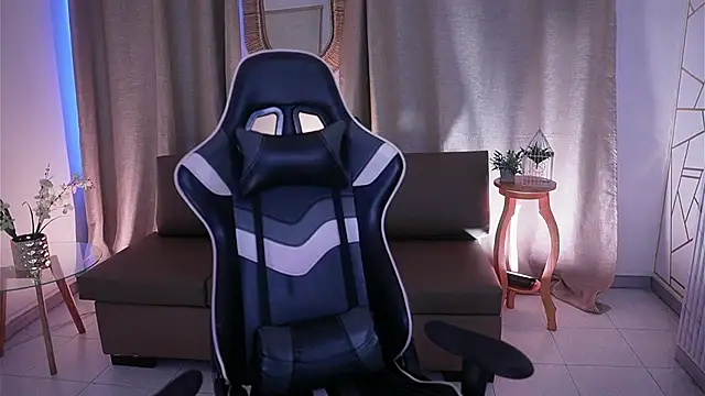 Sara albrecht online show from February 25, 12:24 pm