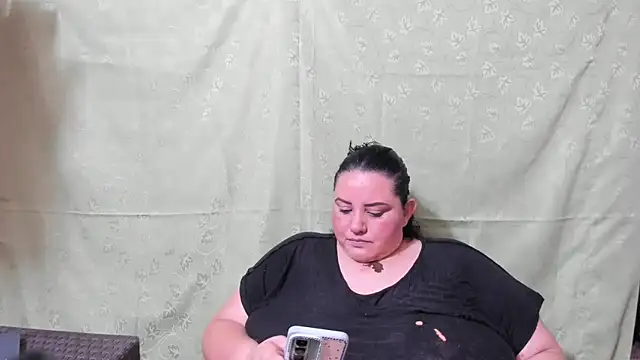 tetasgrandes karol online show from December 21, 11:01 pm