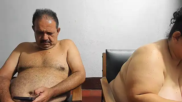 tetasgrandes karol online show from April 22, 4:59 am