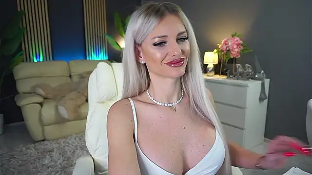 SweetBlondy35 online show from February 19, 6:48 pm