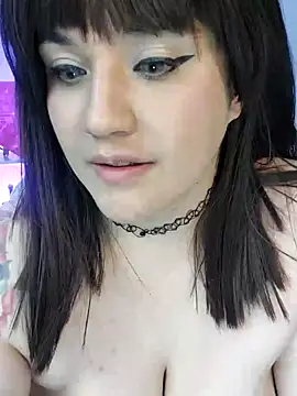 ItsNaiixa online show from December 12, 11:25 pm