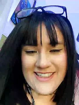 ItsNaiixa online show from January 11, 9:15 pm