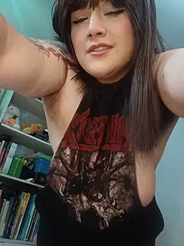 ItsNaiixa online show from June 6, 8:13 pm