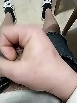 lobito1997 online show from February 16, 1:47 am