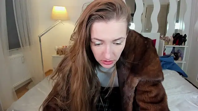 KateRedgar online show from March 9, 5:06 pm