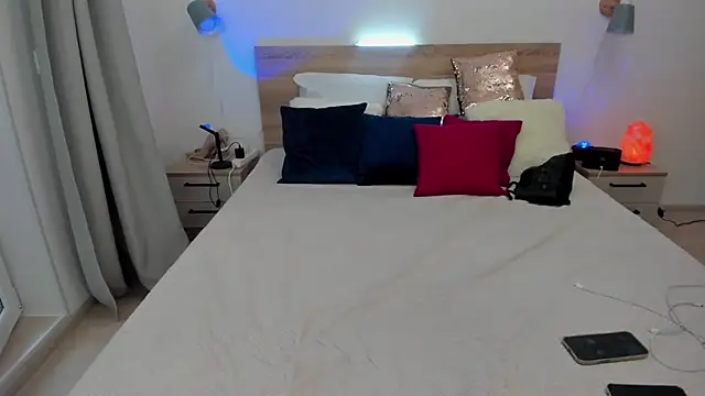 KateRedgar online show from September 15, 1:55 pm