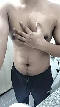 hottboy 39 online show from March 31, 11:49 pm