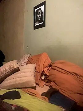 Moorella1 online show from November 12, 5:35 pm