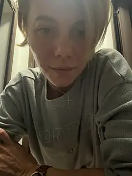 Snapshot of tanyagrey chatting on November 7, 6:02 am tanyagrey online show from November 7, 6:02 am