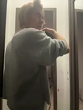 Snapshot of tanyagrey chatting on November 12, 6:47 am tanyagrey online show from November 12, 6:47 am