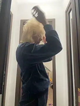tanyagrey online show from May 4, 6:20 am