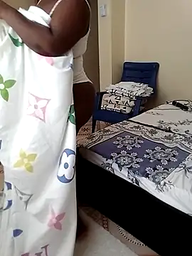 Snapshot of laviedavi chatting on May 2, 10:53 am laviedavi online show from May 2, 10:53 am