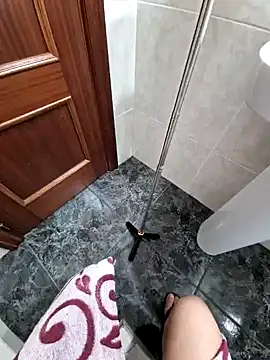 Snapshot of lamorbosa37 chatting on December 20, 9:54 am lamorbosa37 online show from December 20, 9:54 am