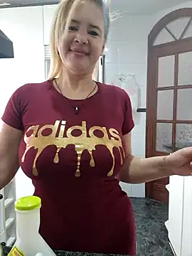 Snapshot of lamorbosa37 chatting on January 20, 12:18 pm lamorbosa37 online show from January 20, 12:18 pm