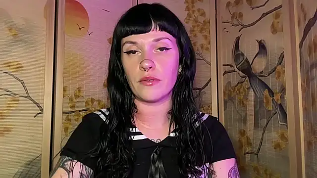Snapshot of Marcelinegoddess chatting on May 16, 5:15 am Marcelinegoddess online show from May 16, 5:15 am