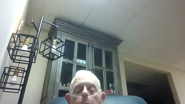 bootlegmanz online show from October 17, 1:25 pm