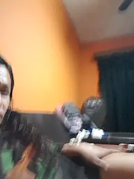 miicheele32 online show from January 19, 9:33 am