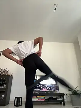 Snapshot of blackboy93ita chatting on March 5, 1:50 pm blackboy93ita online show from March 5, 1:50 pm