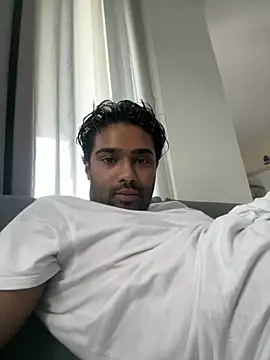 Snapshot of blackboy93ita chatting on March 6, 4:17 pm blackboy93ita online show from March 6, 4:17 pm