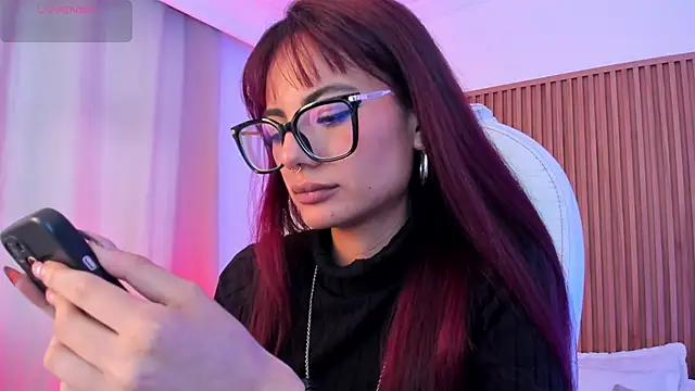 Snapshot of sophiecherry_ chatting on November 22, 9:14 pm sophiecherry online show from November 22, 9:14 pm