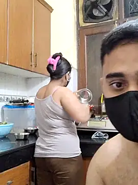 IND COUPLE1 online show from February 26, 9:58 pm