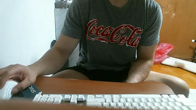 Stellan 0412 online show from April 9, 4:34 pm