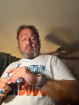 Snapshot of kikdrummer chatting on April 23, 12:56 am kikdrummer online show from April 23, 12:56 am