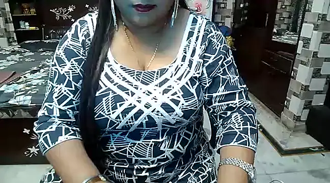 kiranpreet85 online show from January 30, 2:25 pm