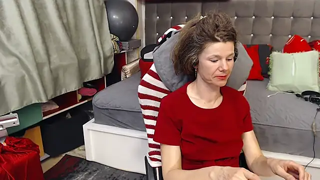 kellyterapy online show from April 8, 10:10 pm