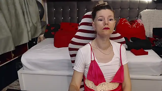 kellyterapy online show from April 18, 9:59 pm