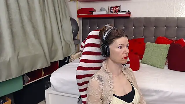 kellyterapy online show from April 20, 11:06 pm